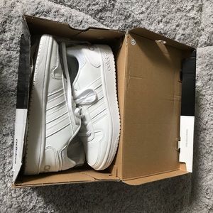 Adidas Hoops 2.0 Sneakers size 6.5 fits 7